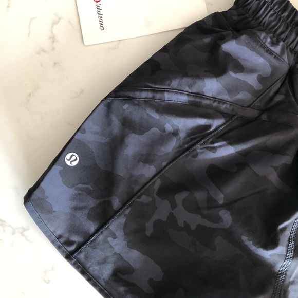 Track That Short 5" - Incognito Camo Multi Grey - Picture 7 of 8